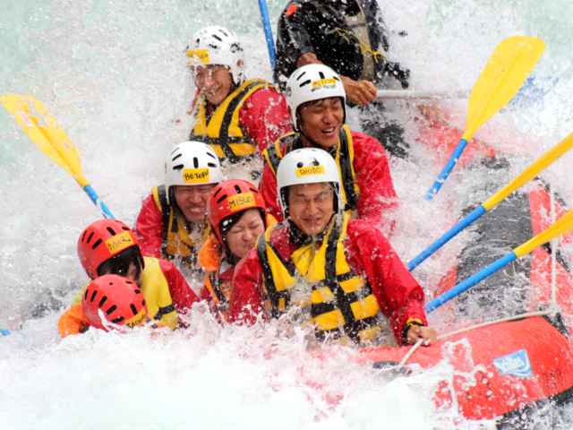 yoshinogawa fullday whitewater rafting