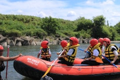 Let's board the boat