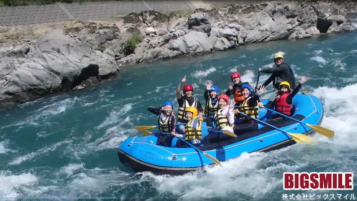 ラフティング 比べて損なし 今なら驚愕の半日3900円 Bigsmile