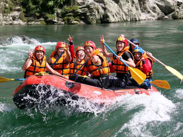 Okutama whitewater rafting near Tokyo